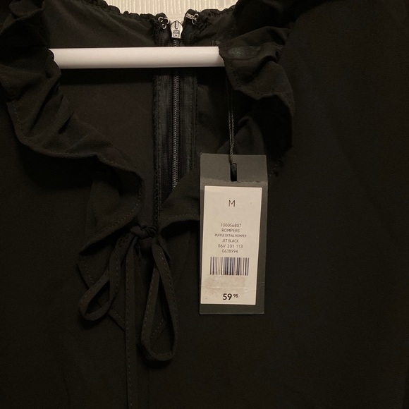 Dynamite Black Long-Sleeved Romper - Picture 3 of 4